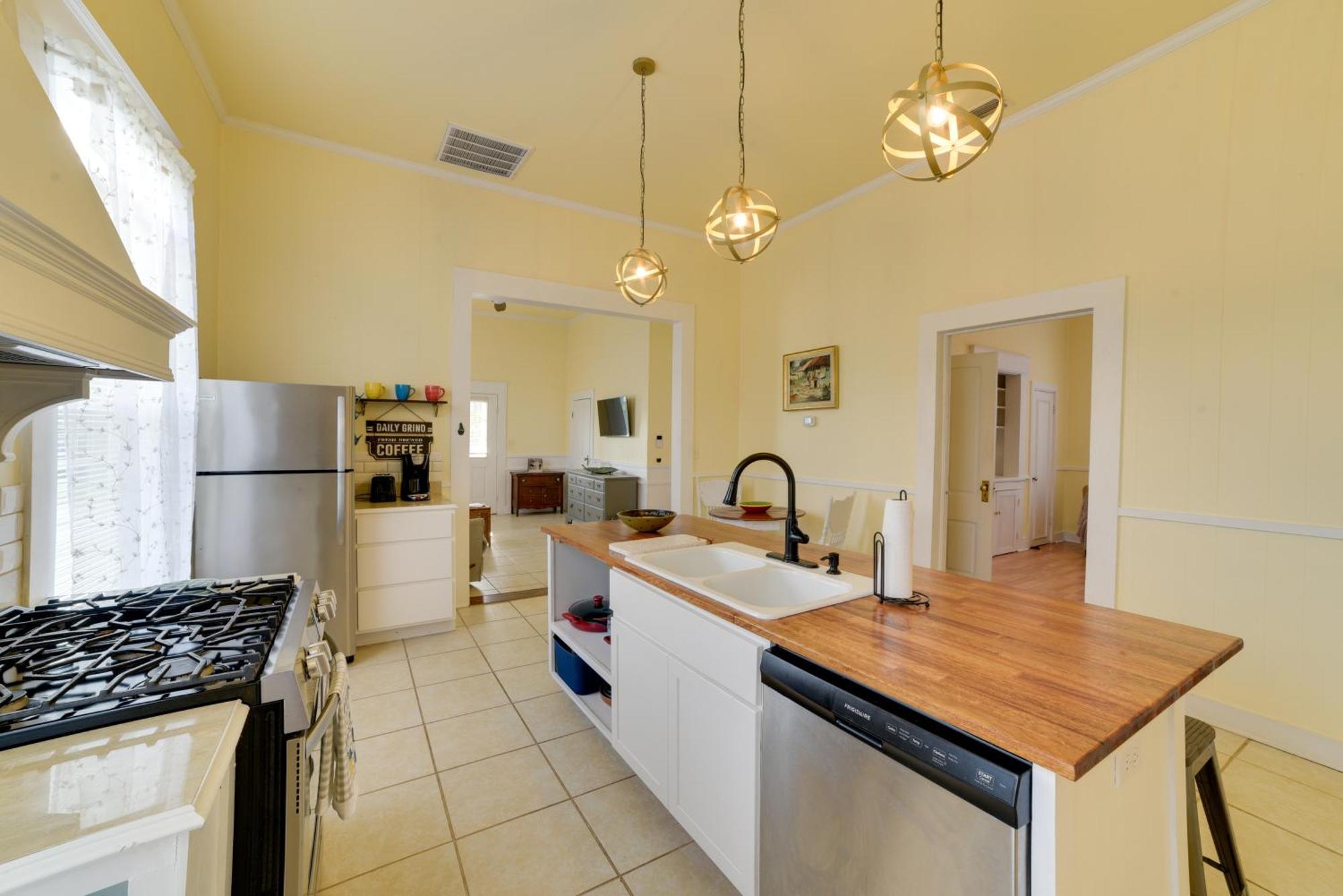 Cozy Thomasville Cottage - Walk To Downtown! Eksteriør billede